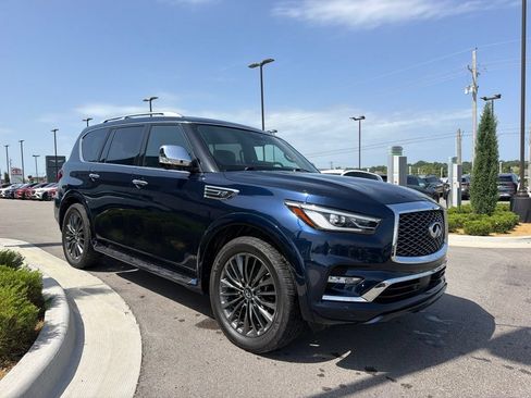 Used 2023 INFINITI QX80 Sensory w/ Cargo Package AWD/4WD image 3