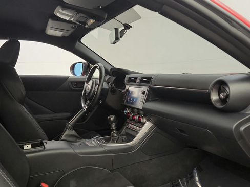 Used 2023 Toyota GR86 Premium RWD image 25