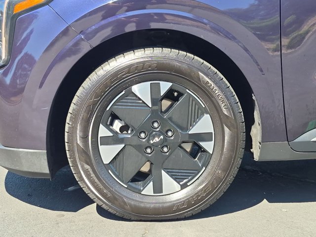 Used 2026 Kia Carnival LXS FWD image 25