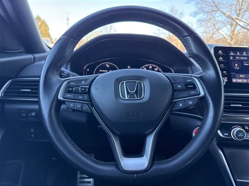 Used 2022 Honda Accord Sport image 25