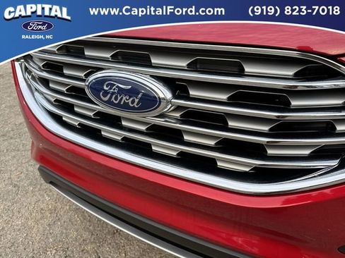 Used 2022 Ford Edge SEL w/ Convenience Package image 10