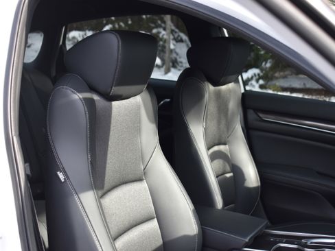 Certified 2022 Honda Accord Sport image 23