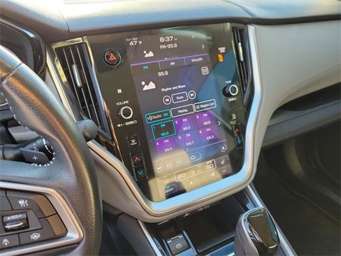 Used 2021 Subaru Outback Premium image 23