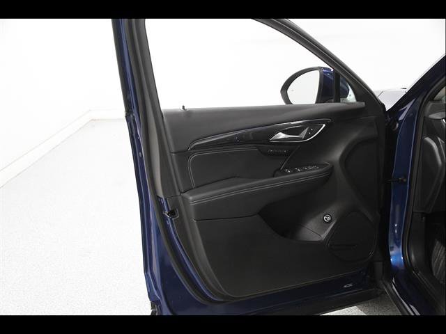 Used 2023 Buick Envision Essence AWD/4WD image 4