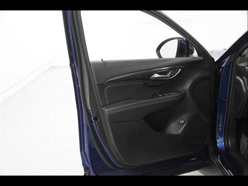 Used 2023 Buick Envision Essence AWD/4WD image 4