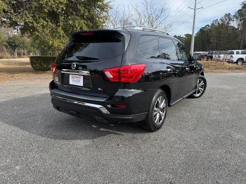 Used 2018 Nissan Pathfinder SL image 34