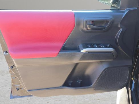 Used 2023 Toyota Tacoma SR5 image 9