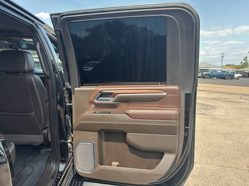 Certified 2024 GMC Sierra 3500 Denali w/ Denali Reserve Package AWD/4WD image 21