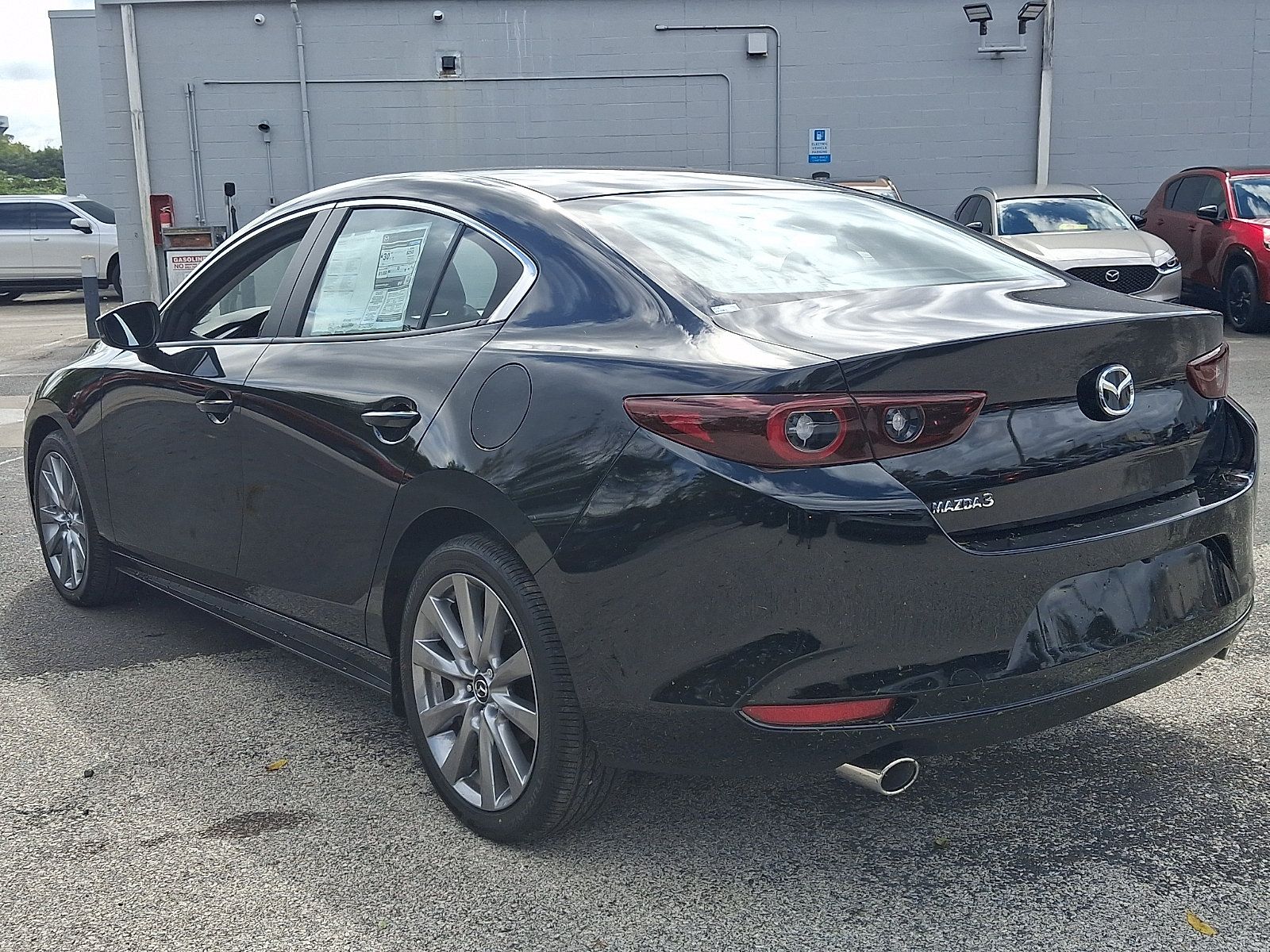 New 2026 MAZDA MAZDA3 2.5 S Sedan w/ Preferred Pkg FWD image 4