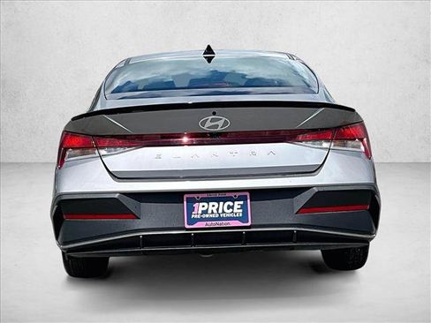 Used 2025 Hyundai Elantra Sport w/ Cargo Package FWD image 4