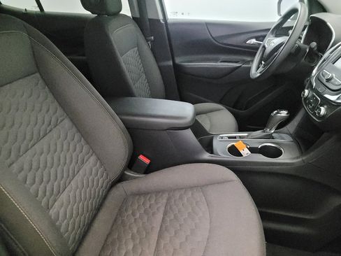 Used 2020 Chevrolet Equinox LT FWD image 21
