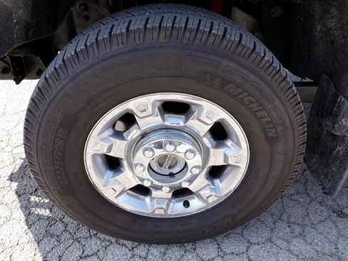 Used 2014 Ford F250 Lariat w/ Chrome Package image 40