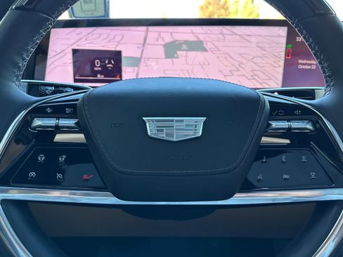 Used 2025 Cadillac Escalade IQ Sport 2 image 28