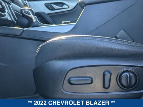 Used 2022 Chevrolet Blazer LT w/ Sound & Technology Package FWD image 24