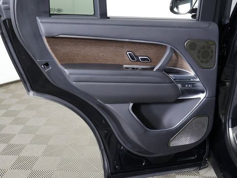 Used 2025 Land Rover Range Rover Autobiography AWD/4WD image 33
