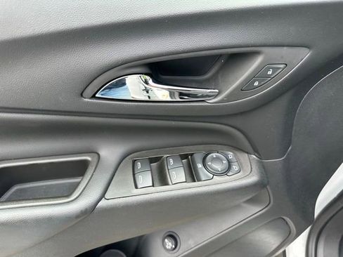 Used 2024 Chevrolet Equinox LT w/ LPO, Floor Liner Package FWD image 16