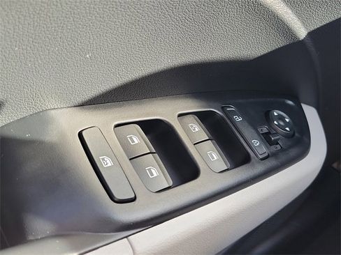 New 2026 Hyundai Venue SEL image 16