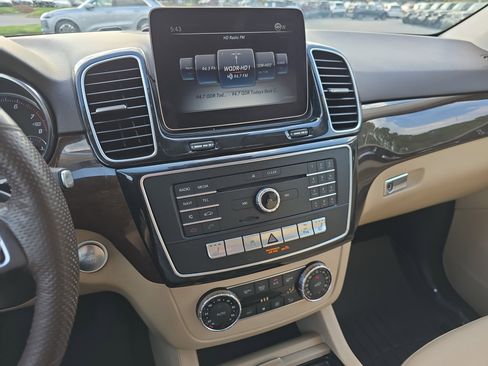 Used 2018 Mercedes-Benz GLE 350 4MATIC image 20