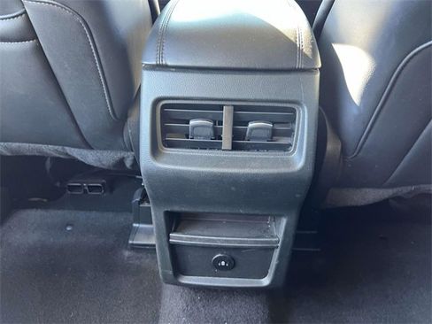 Used 2024 Ford Edge SEL image 13