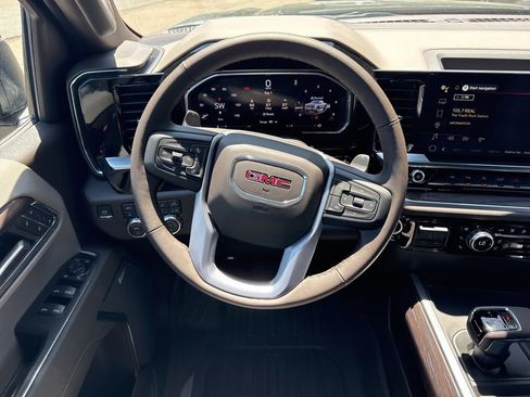 Used 2026 GMC Sierra 1500 SLT w/ SLT Premium Plus Package AWD/4WD image 15