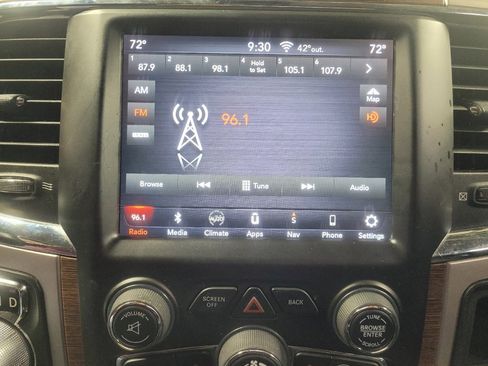 Used 2018 RAM 1500 Laramie w/ Convenience Group image 25