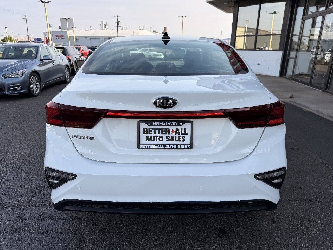 Used 2019 Kia Forte Sedan FWD image 4