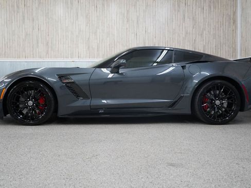 Used 2018 Chevrolet Corvette Z06 RWD image 5
