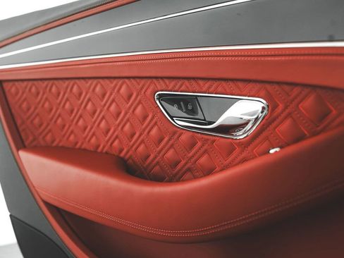 New 2023 Bentley Continental GT Azure image 14