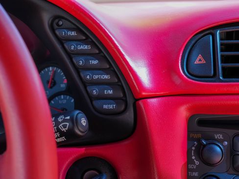 Used 2003 Chevrolet Corvette Convertible w/ Preferred Equipment Group1 image 30