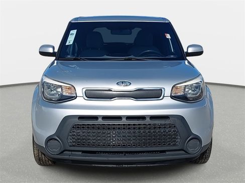 Used 2014 Kia Soul Base image 2