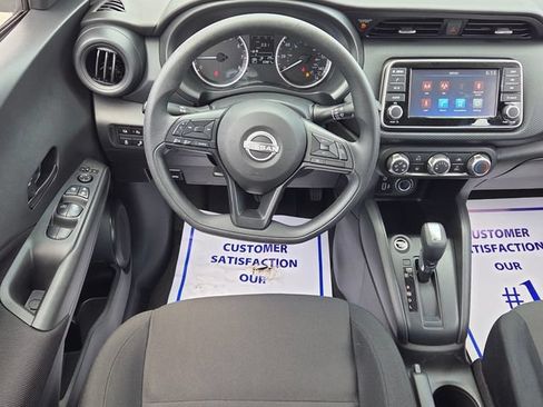 Used 2025 Nissan Kicks Play S FWD image 7