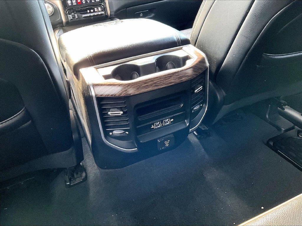 Used 2020 RAM 1500 Laramie AWD/4WD image 14