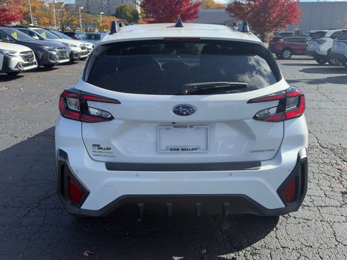 Certified 2025 Subaru Crosstrek 2.5i Limited w/ Crosstrek Mirror Package image 4