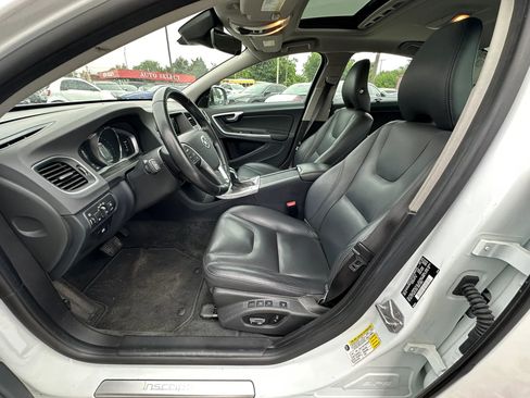 Used 2017 Volvo S60 T5 Inscription FWD image 10