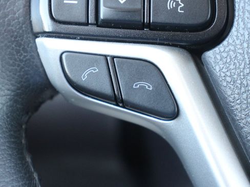 Used 2019 Toyota Sienna SE w/ SE Preferred Package AWD/4WD image 25
