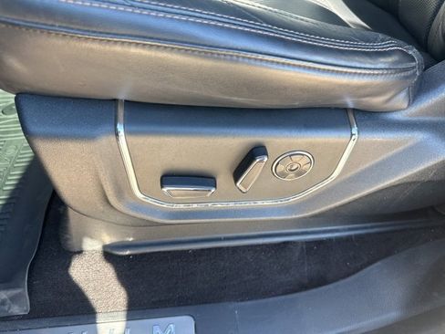 Used 2019 Ford Expedition Max Platinum image 11