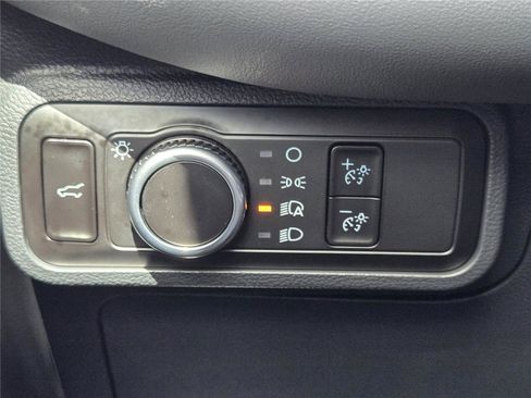 Used 2026 Ford Explorer Active RWD image 21