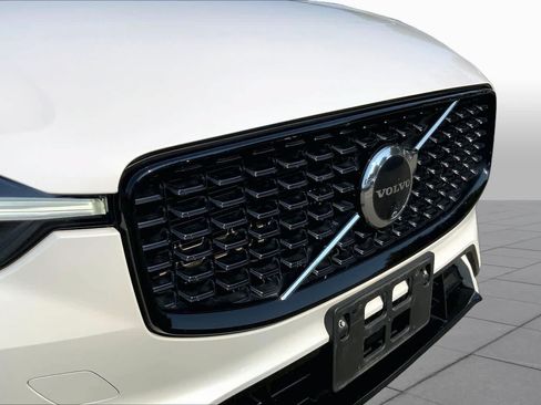 Used 2024 Volvo XC60 B5 Ultimate w/ Protection Package Premier AWD/4WD image 30