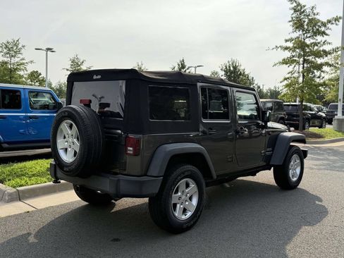 Used 2016 Jeep Wrangler Unlimited Sport w/ Quick Order Package 24S AWD/4WD image 9