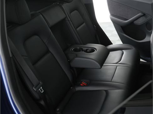 Used 2023 Tesla Model Y Performance image 40