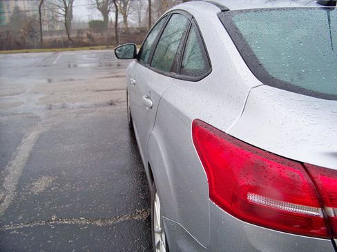 Used 2016 Ford Focus SE image 8