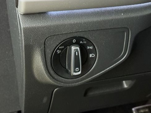 Used 2022 Volkswagen Atlas Cross Sport SEL R-Line image 14