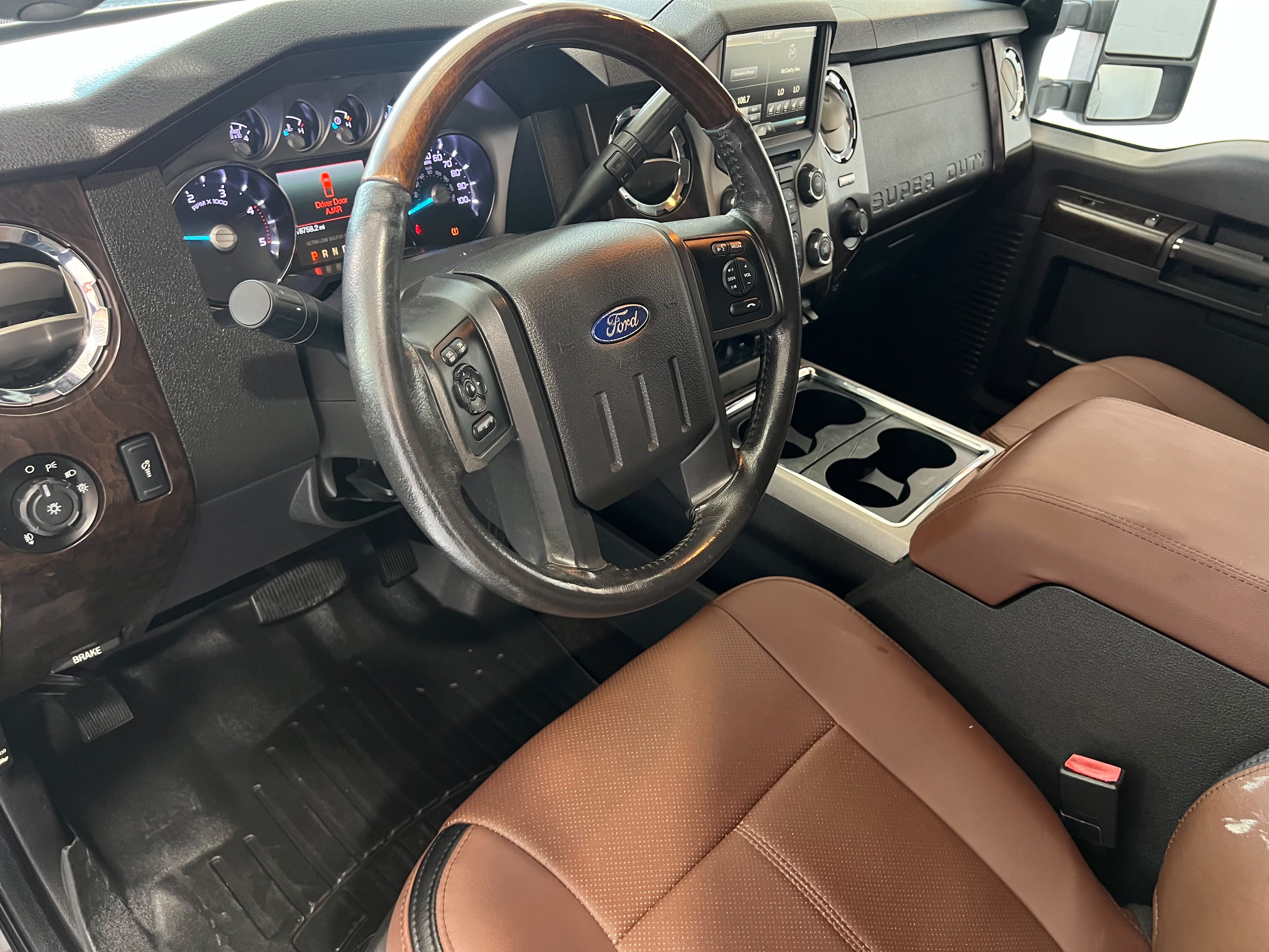 Used 2015 Ford F250 Platinum w/ FX4 Off-Road Package AWD/4WD image 15