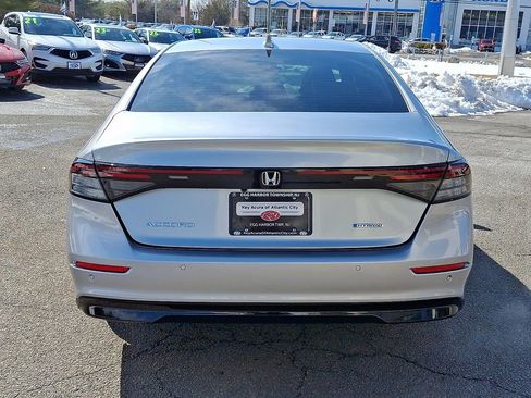 Used 2024 Honda Accord EX-L image 5