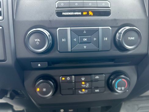 Used 2015 Ford F150 XL w/ Equipment Group 101A Mid RWD image 18