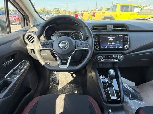 New 2025 Nissan Versa SR w/ Trunk Package image 18