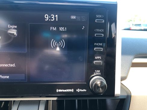 Used 2019 Toyota RAV4 XLE w/ Convenience Package AWD/4WD image 13