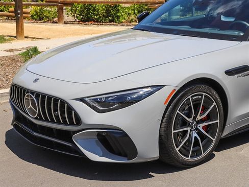 Used 2022 Mercedes-Benz SL 55 AMG 4MATIC image 17