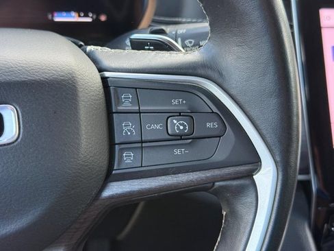 Used 2021 Jeep Grand Cherokee L Limited w/ MOPAR Finishing Package AWD/4WD image 16