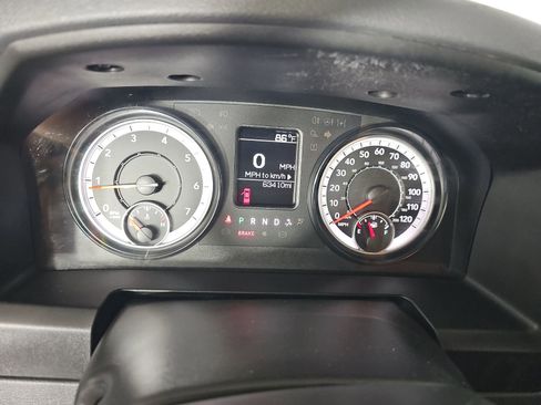Used 2019 RAM 1500 Express AWD/4WD image 17